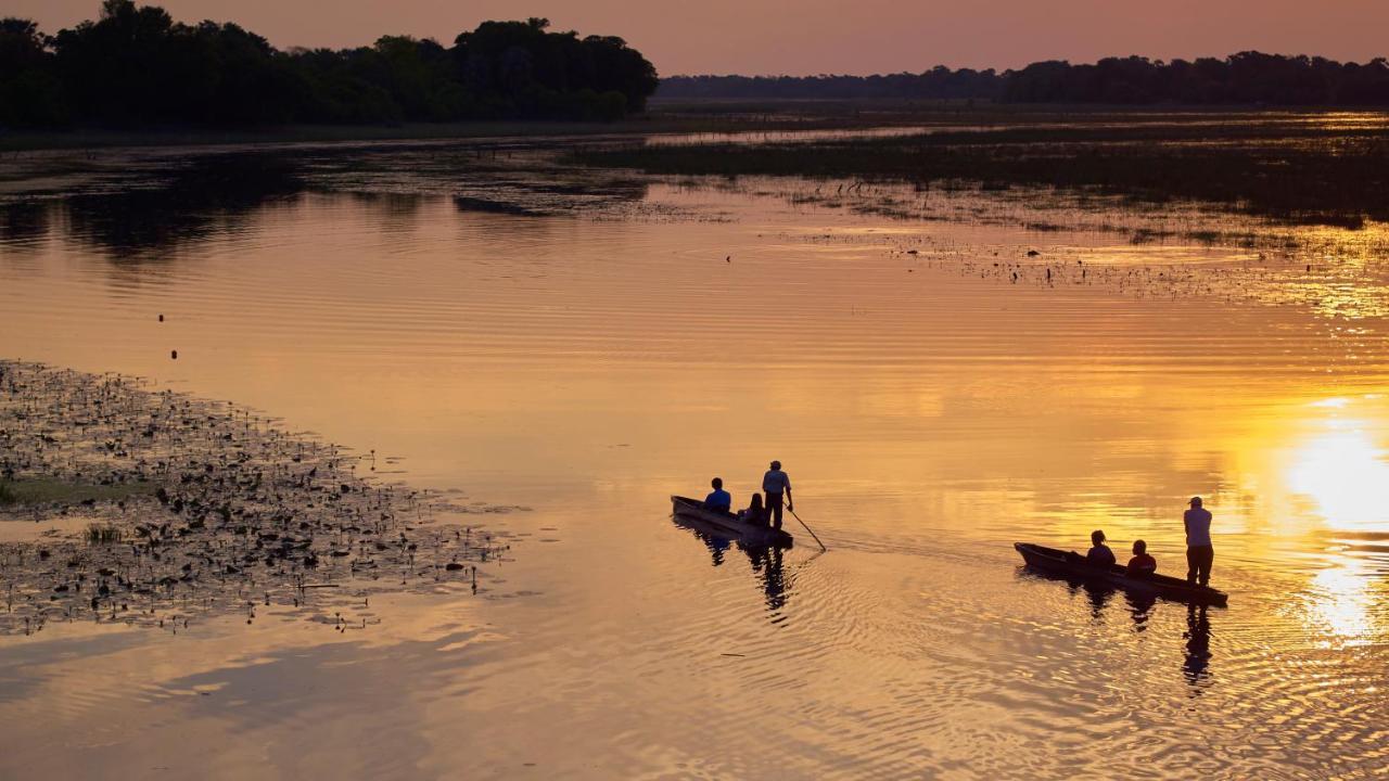 Thamalakane River Lodge Маун Экстерьер фото